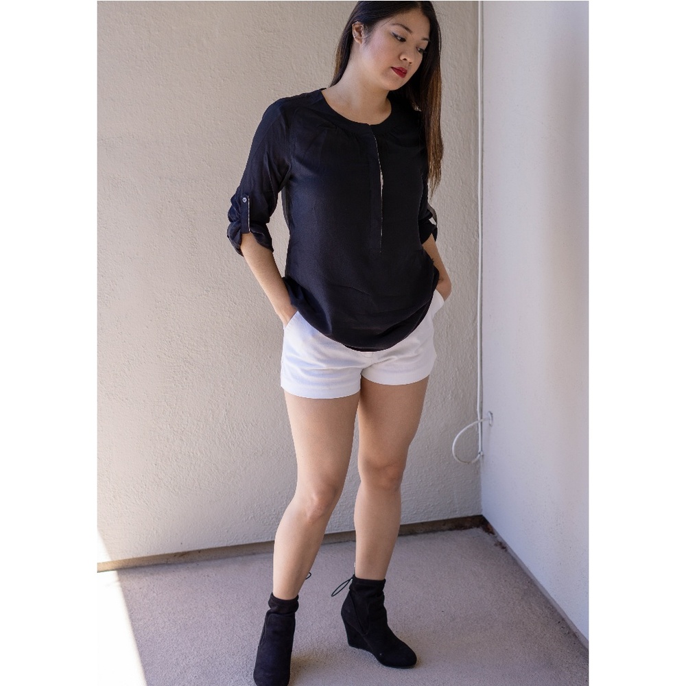 BANANA REPUBLIC - Black Silk Blouse w/ Buttons